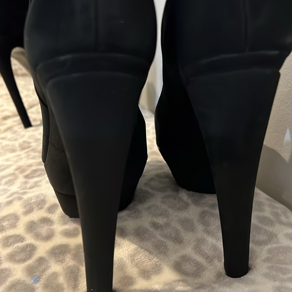 Rachel zoe black suede platform booties size 8 - Picture 4 of 5